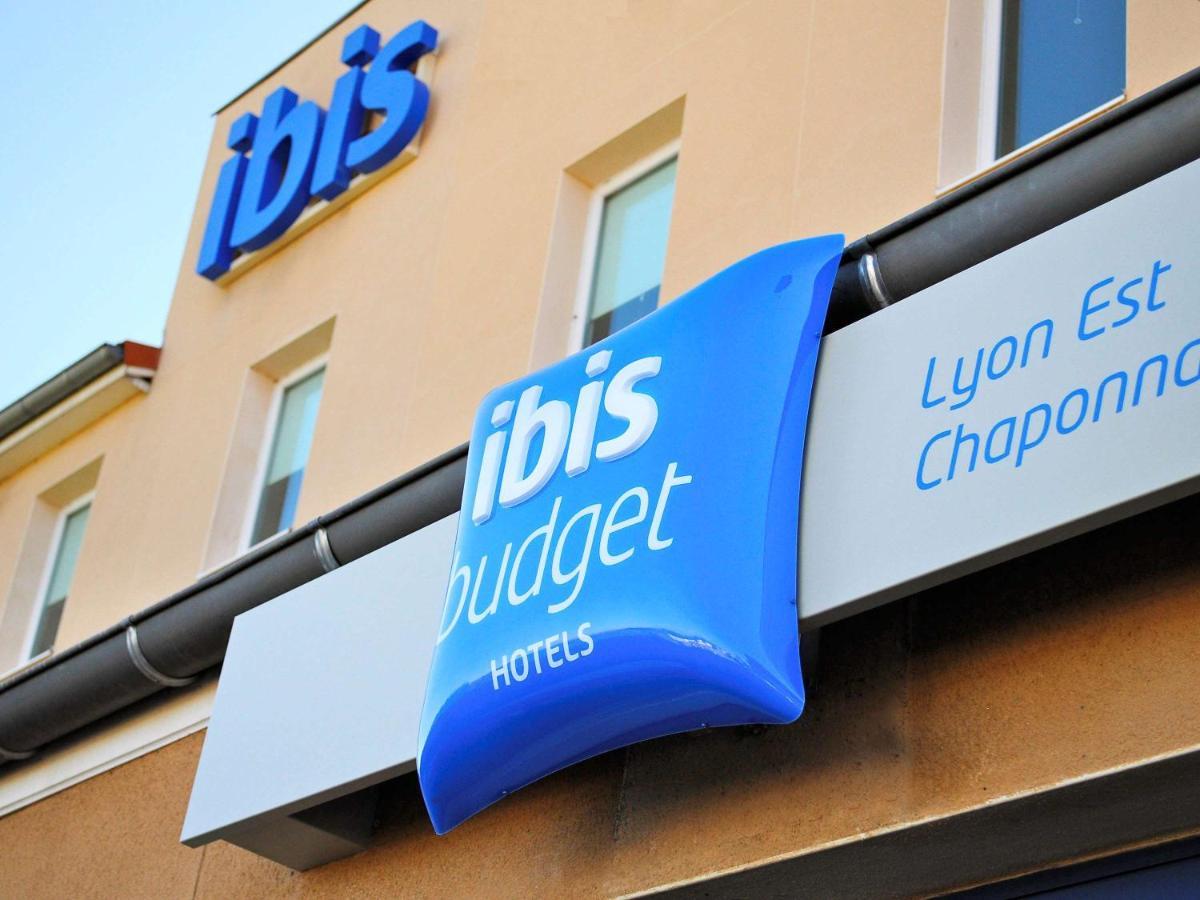 Ibis Budget Lyon Est Chaponnay Exterior foto